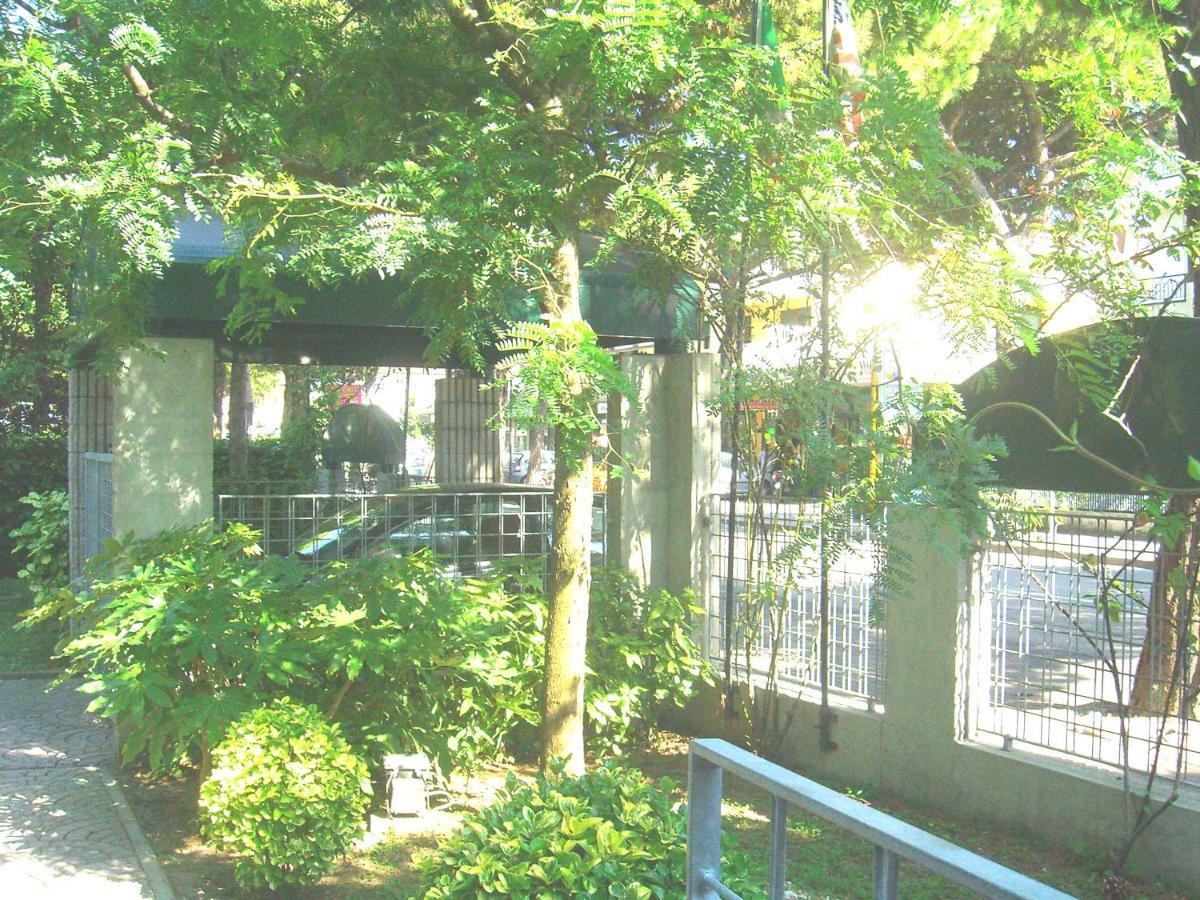 New Tiffany'S Park Ξενοδοχείο Τζεσόλο Λίντο Εξωτερικό φωτογραφία