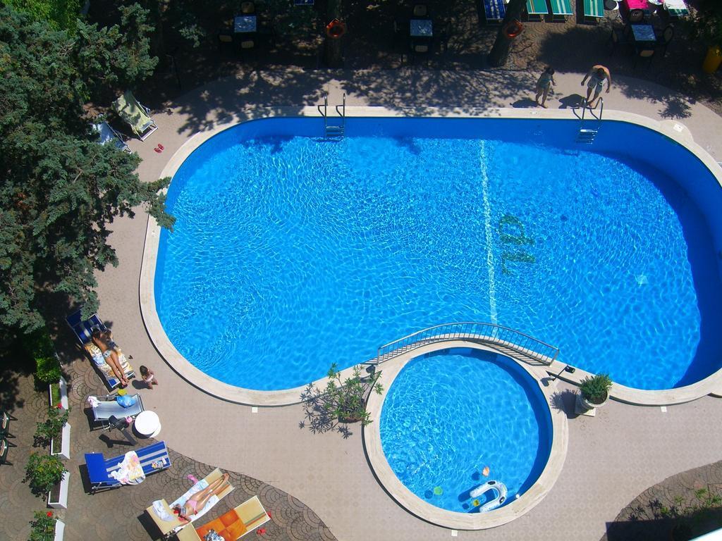 New Tiffany'S Park Ξενοδοχείο Τζεσόλο Λίντο Εξωτερικό φωτογραφία