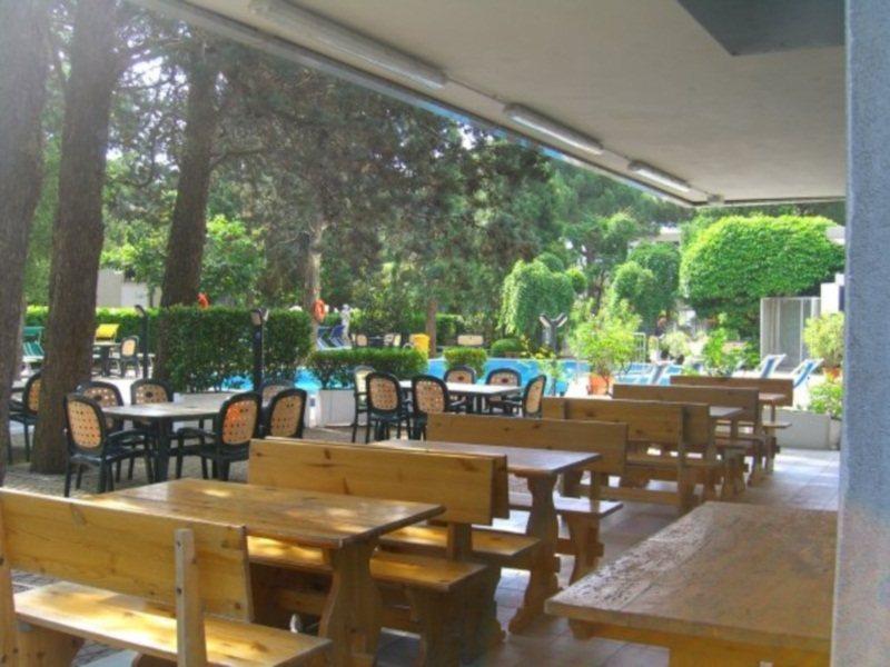 New Tiffany'S Park Ξενοδοχείο Τζεσόλο Λίντο Εξωτερικό φωτογραφία