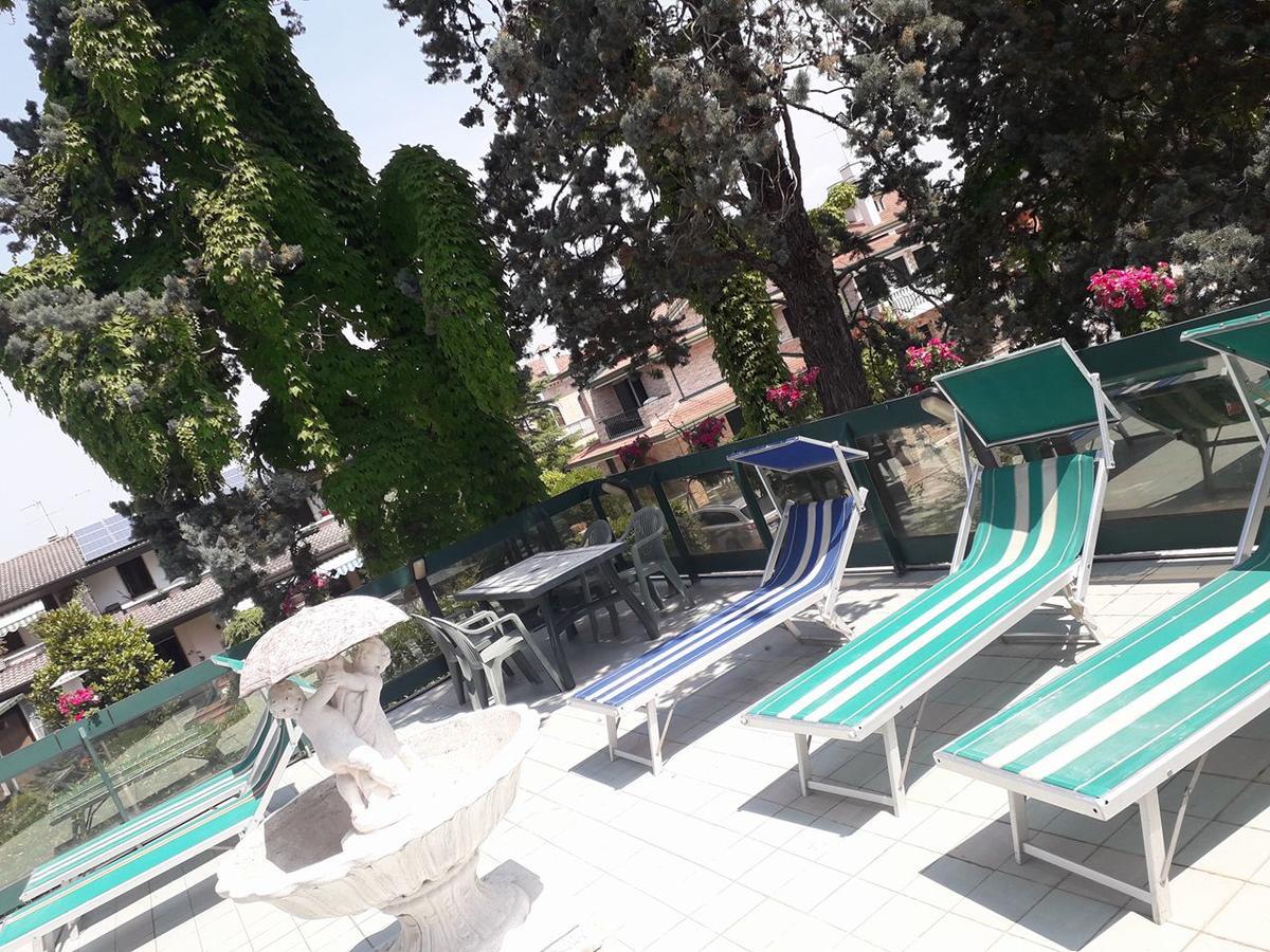 New Tiffany'S Park Ξενοδοχείο Τζεσόλο Λίντο Εξωτερικό φωτογραφία
